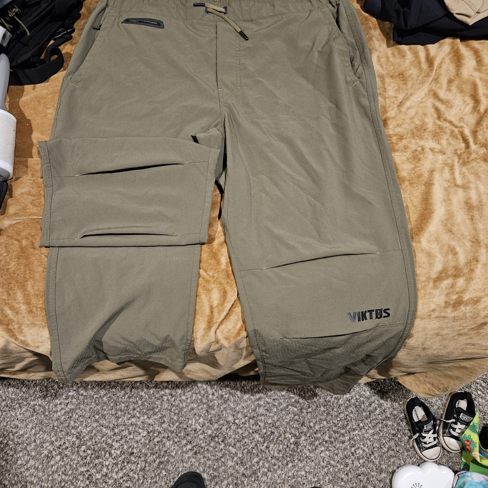 Men's Olive Green Relax Fit Great For The Gym